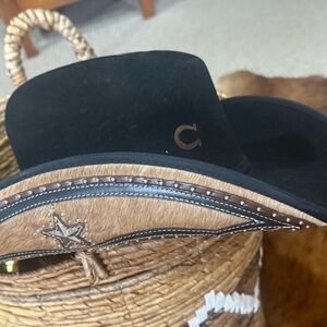Charlie 1 Horse Black Felt w Cowhide & Star 7 1/8